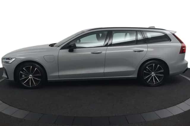 Volvo V60 (2025) thumbnail 2