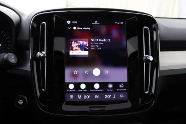 Volvo XC40 (2026) thumbnail 1