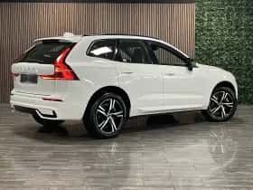 Volvo XC60 (2022) thumbnail 3