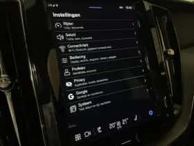 Volvo XC60 (2022) thumbnail 22