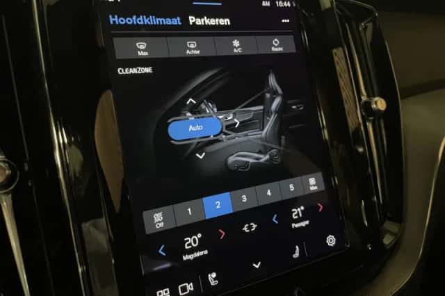 Volvo XC60 (2022) thumbnail 28