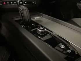 Volvo XC60 (2022) thumbnail 37