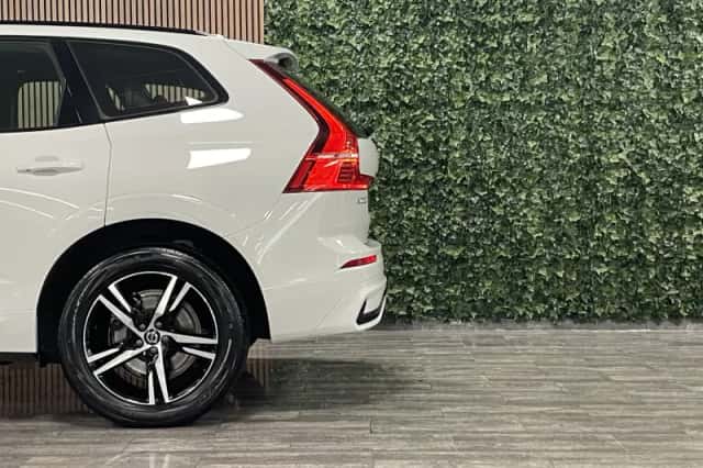 Volvo XC60 (2022) thumbnail 7