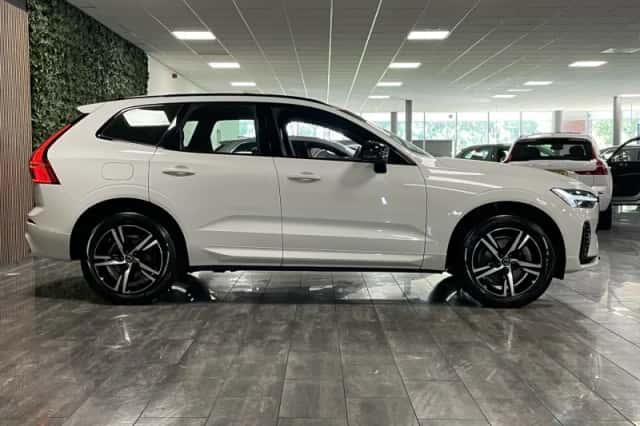 Volvo XC60 (2022) thumbnail 8
