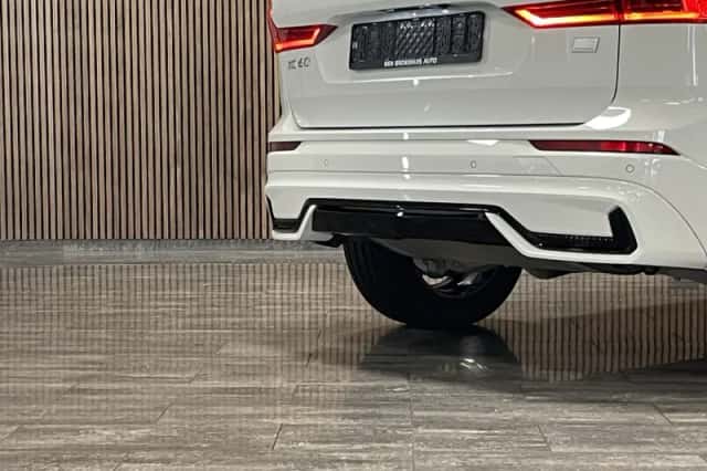Volvo XC60 (2022) thumbnail 10