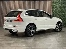 Volvo XC60 (2022) thumbnail 3