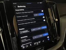 Volvo XC60 (2022) thumbnail 23