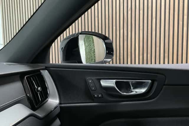 Volvo XC60 (2022) thumbnail 26