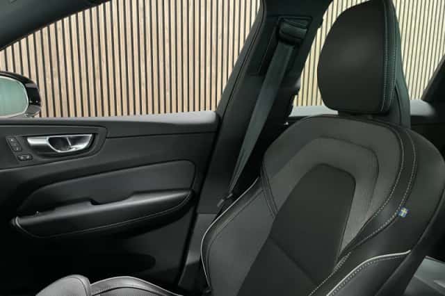 Volvo XC60 (2022) thumbnail 27