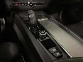 Volvo XC60 (2022) thumbnail 30