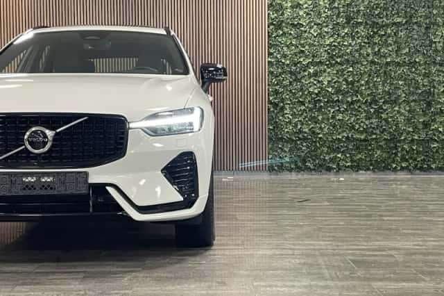 Volvo XC60 (2022) thumbnail 8