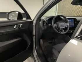 Volvo EX40 (2025) thumbnail 15