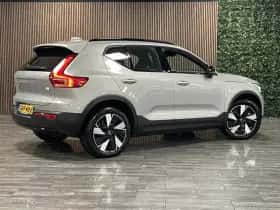 Volvo EX40 (2025) thumbnail 3