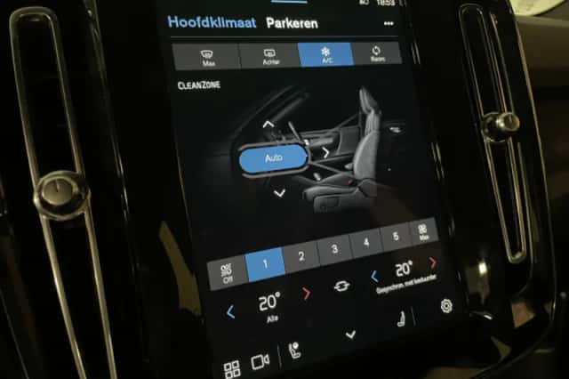 Volvo EX40 (2025) thumbnail 27