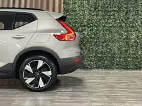 Volvo EX40 (2025) thumbnail 6