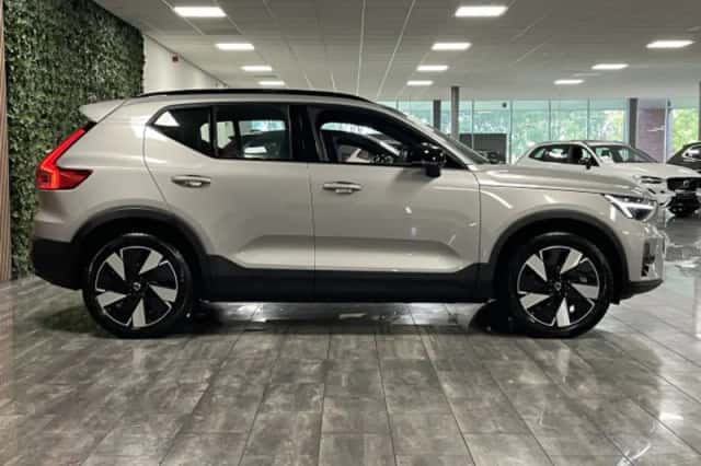 Volvo EX40 (2025) thumbnail 7