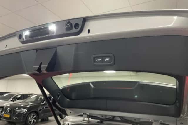 Volvo EX40 (2025) thumbnail 10