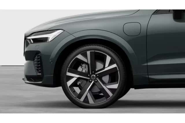 Volvo XC60 (2025) thumbnail 8