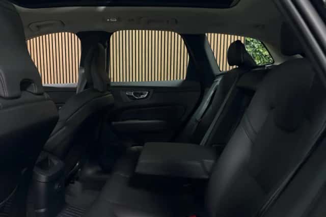 Volvo XC60 (2024) thumbnail 14