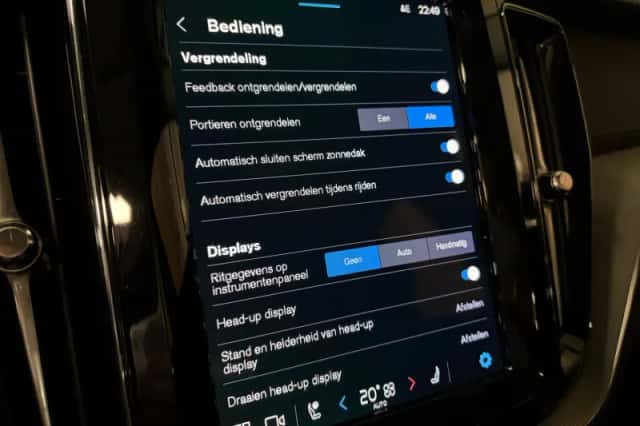 Volvo XC60 (2024) thumbnail 32