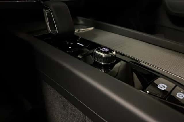 Volvo XC60 (2024) thumbnail 42