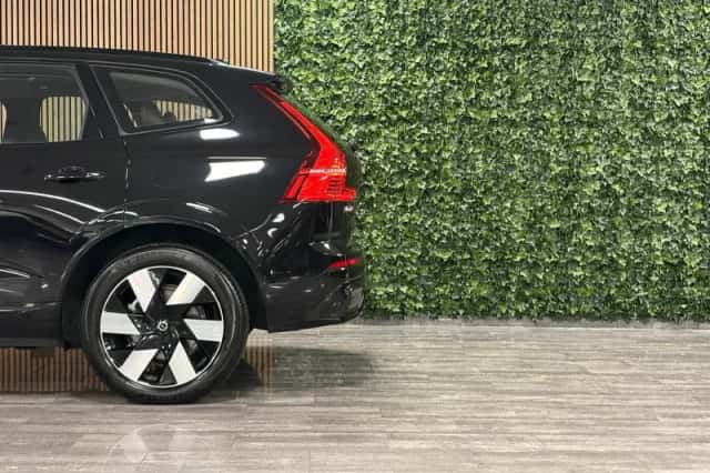 Volvo XC60 (2024) thumbnail 7