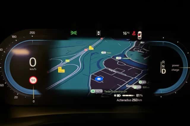 Volvo C40 (2024) thumbnail 19