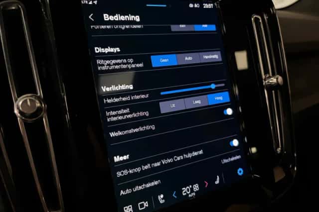 Volvo C40 (2024) thumbnail 30