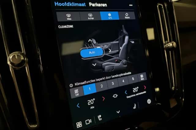 Volvo C40 (2024) thumbnail 31