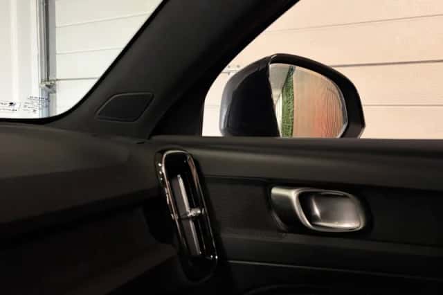 Volvo C40 (2024) thumbnail 34