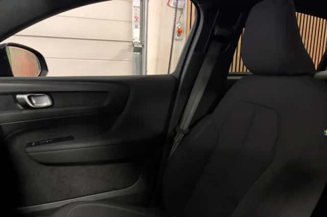 Volvo C40 (2024) thumbnail 35