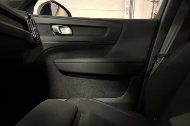 Volvo C40 (2024) thumbnail 36