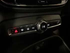 Volvo C40 (2024) thumbnail 38