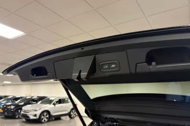 Volvo XC60 (2025) thumbnail 12
