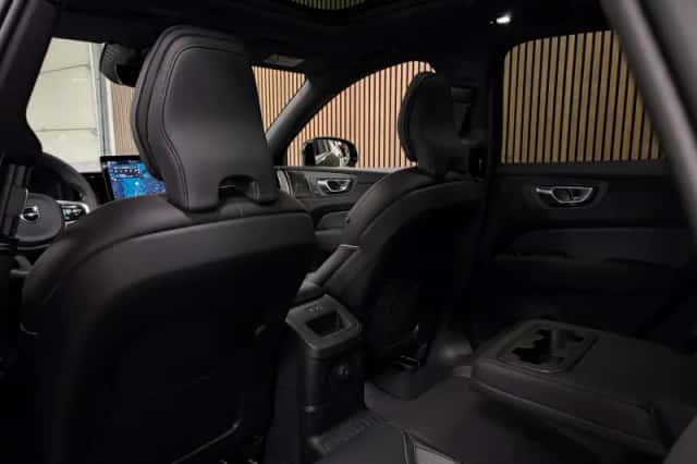 Volvo XC60 (2025) thumbnail 14