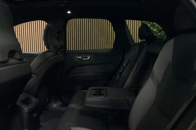 Volvo XC60 (2025) thumbnail 15