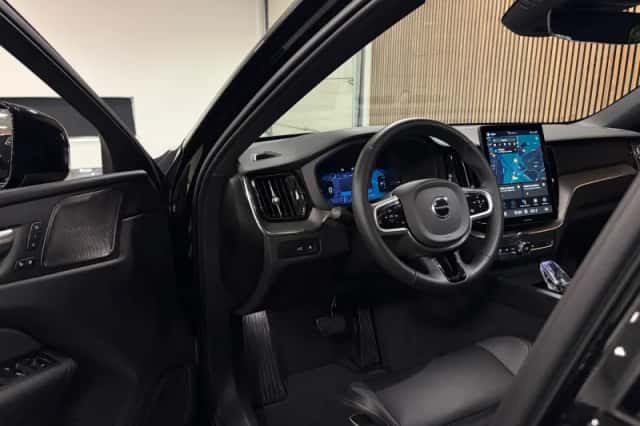 Volvo XC60 (2025) thumbnail 19