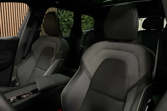 Volvo XC60 (2025) thumbnail 20