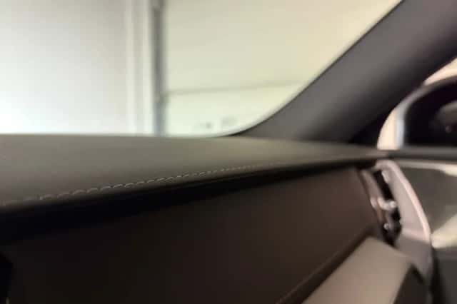 Volvo XC60 (2025) thumbnail 40