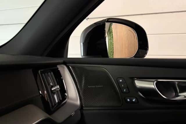 Volvo XC60 (2025) thumbnail 42