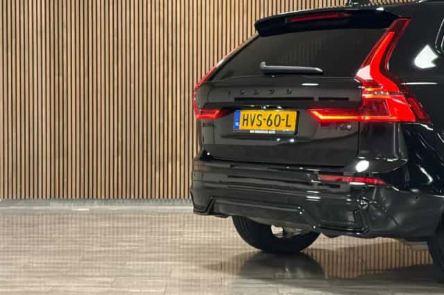 Volvo XC60 (2025) thumbnail 10