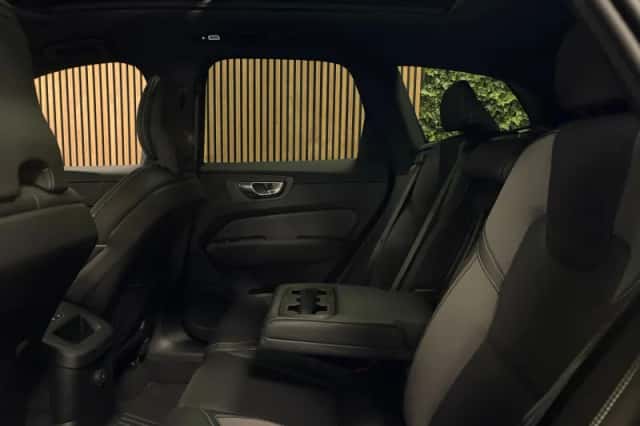 Volvo XC60 (2025) thumbnail 15