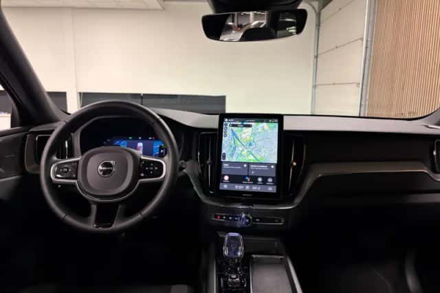 Volvo XC60 (2025) thumbnail 17