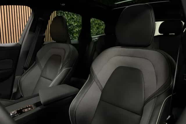 Volvo XC60 (2025) thumbnail 20