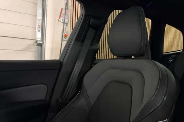 Volvo XC60 (2025) thumbnail 42