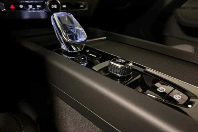 Volvo XC60 (2025) thumbnail 45