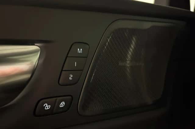 Volvo XC60 (2025) thumbnail 48