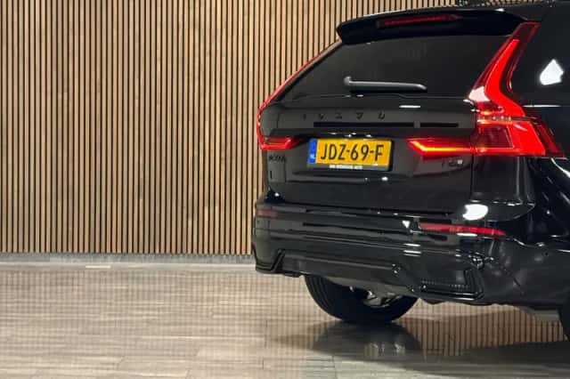 Volvo XC60 (2025) thumbnail 10