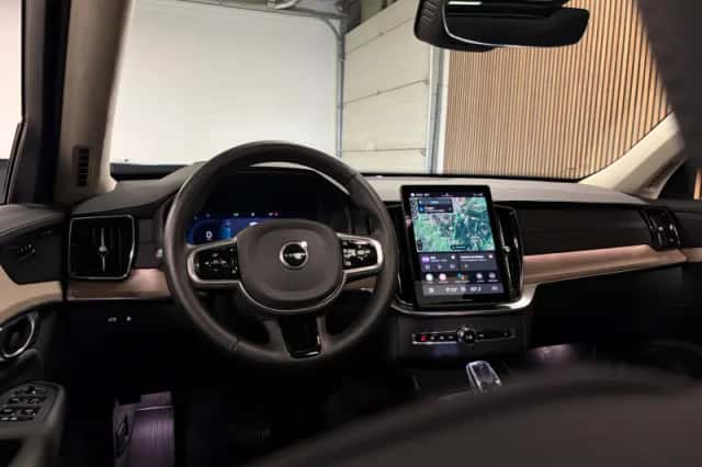 Volvo XC90 (2025) thumbnail 19