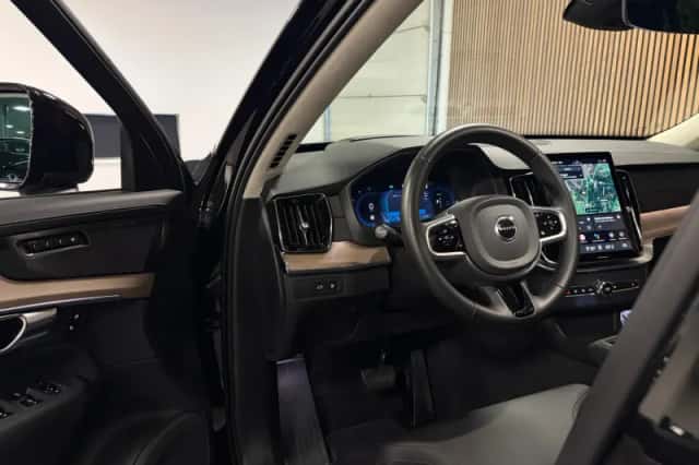 Volvo XC90 (2025) thumbnail 20
